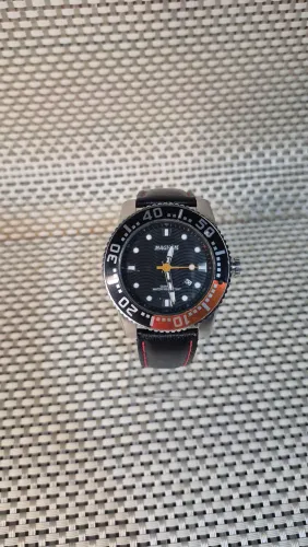Relógio Diver Magnum MA31391
