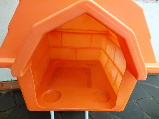 Casinha de cachorro de plástico