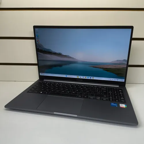Notebook Samsung Core i5 13ª Geração 8GB 256GB SSD NVMe Tela 15.6 IPS FHD