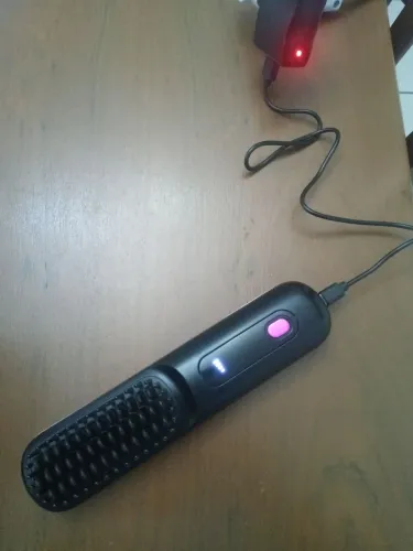 Escova Alisadora Cabelo Wireless Portátil e Recarregável