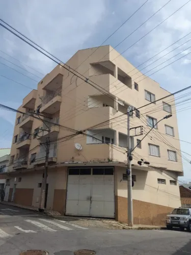 Apartamento Semi-mobilidado - 3 quartos - Centro - Três Corações/MG