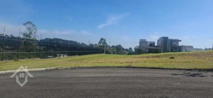 Terreno à Venda no Condomínio Santa Mônica em Caçapava - SP