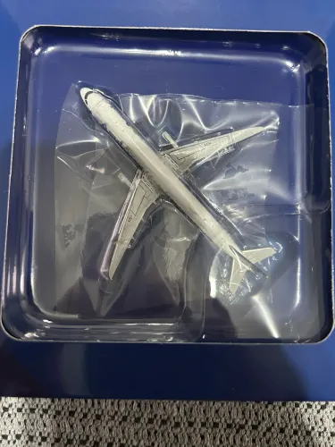 maquete embraer e195-e2 azul gemini jets