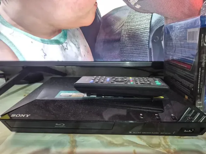 Bluray Player + filmes em bluray e Dvds