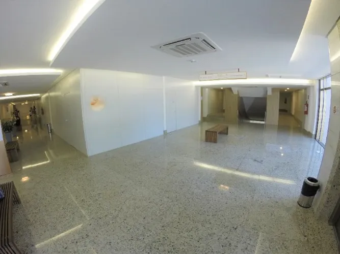 Vendo Sala Comercial com 40m² e 1 vaga na Mata da Praia - R$ 450.000,00