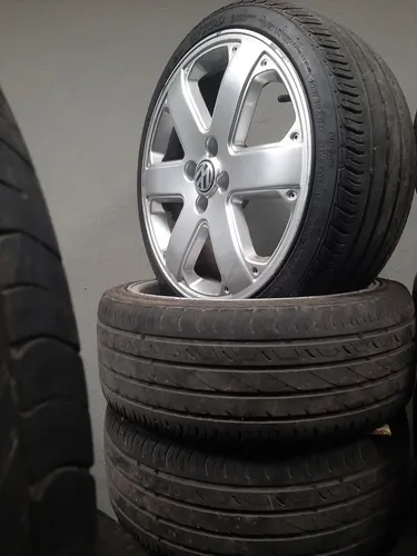 Roda aro 17 Vw parati Trackfeld Prata pneu 195 40 17 novo