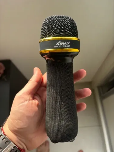 Microfone Karaoke Bluetooth Fm Usb com Caixa de som Rádio Marca XTRAD