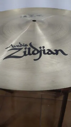 Prato Avedis Zildjian China Boy Low 18"