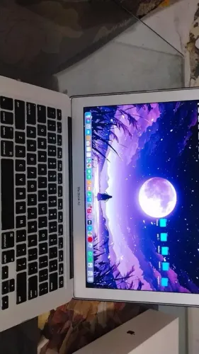 MacBook Air 13 inch (2017) MacOS Monterrey e todos os acessórios originais + Magic mouse 2