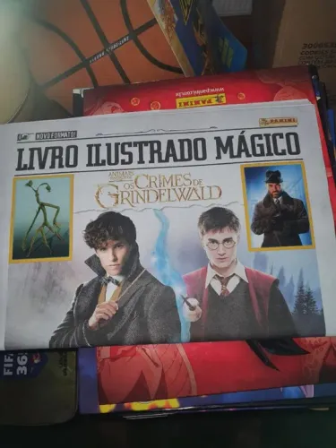 Álbum Harry Potter e Animais fantásticos - Panini (Formato de Jornal)