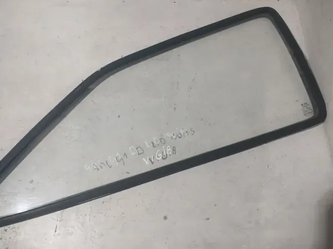 Vidro traseiro direito VW/gol 90 2p