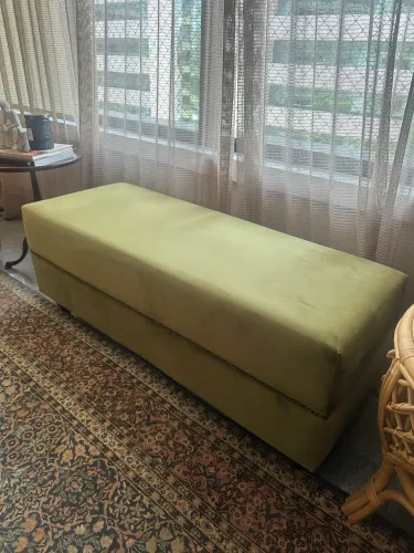 Centro de mesa/puff em veludo 