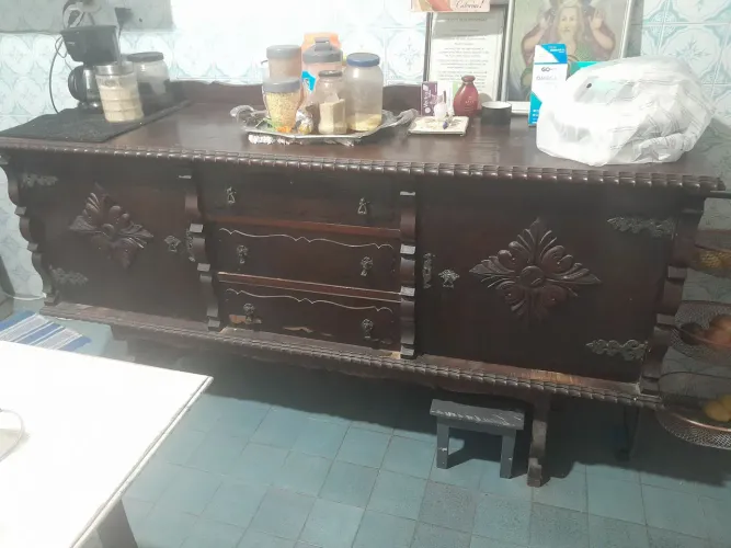 Buffet VINTAGE (1940). Excelente estado de conservação. 