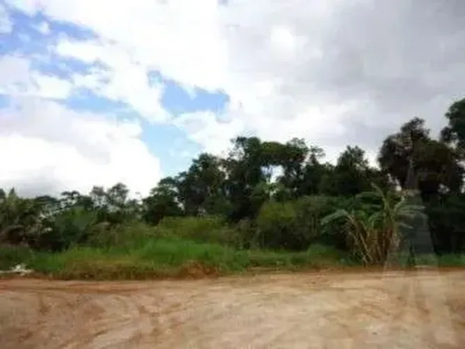 Terreno à venda no bairro Itinga em Joinville, por R$ 1.950.000.00.