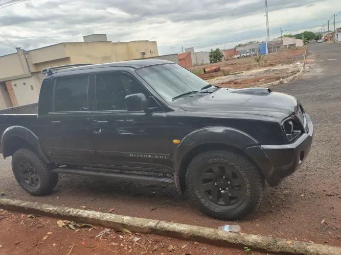 Mitsubishi L200 Sport HPE 2.5 4X4 CD DTI Dies. Aut. 2006