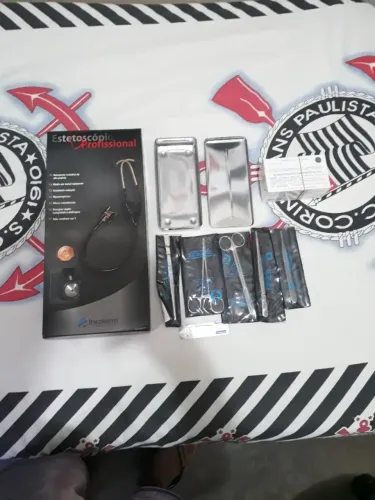 Estetoscópio Profissional + Kit Estojo + Suturas