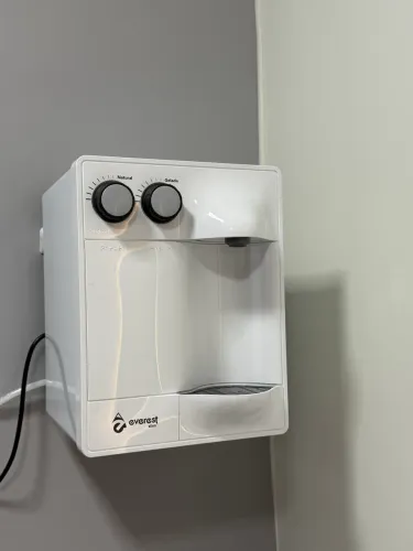 Purificador de Água Everest Slim - Pouco Uso, Pronto para Instalar