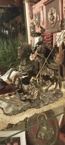 Escultura Cavaleiro São Jorge e Dragão