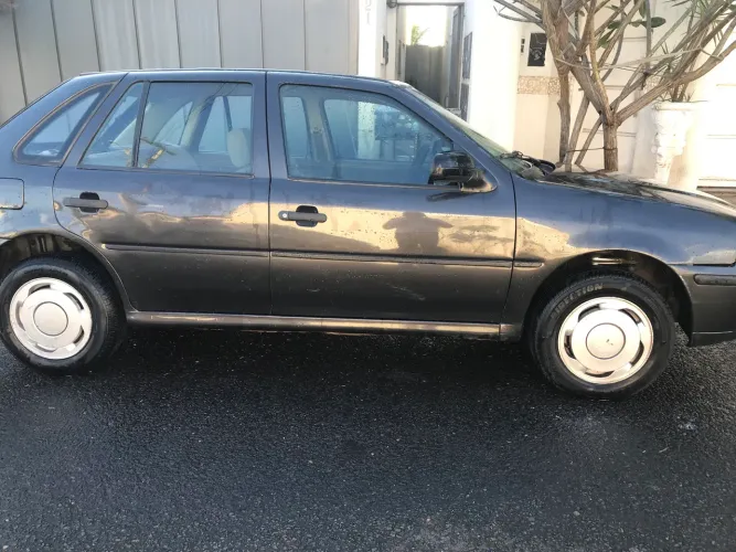 Volkswagen Gol Geração III Power 1.0 MI 16V Gasolina Mec. 4P 2002