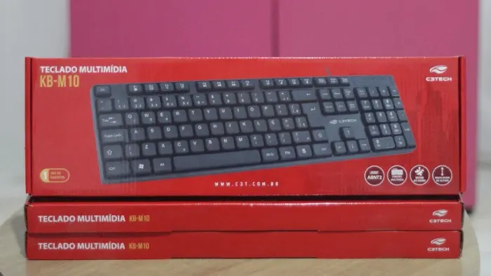 Teclado USB Multimídia Preto C3Tech KB-M10BK