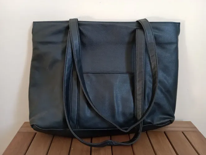 Bolsa grande ombro preta