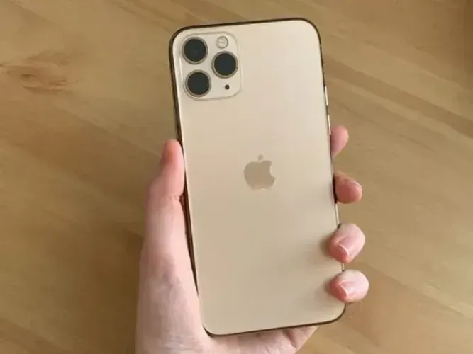 iPhone 11 Pro Max 64GB Dourado || Retira na savassi || ver descrição