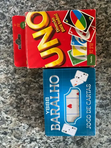 Kit jogos de cartas Uno e Baralho
