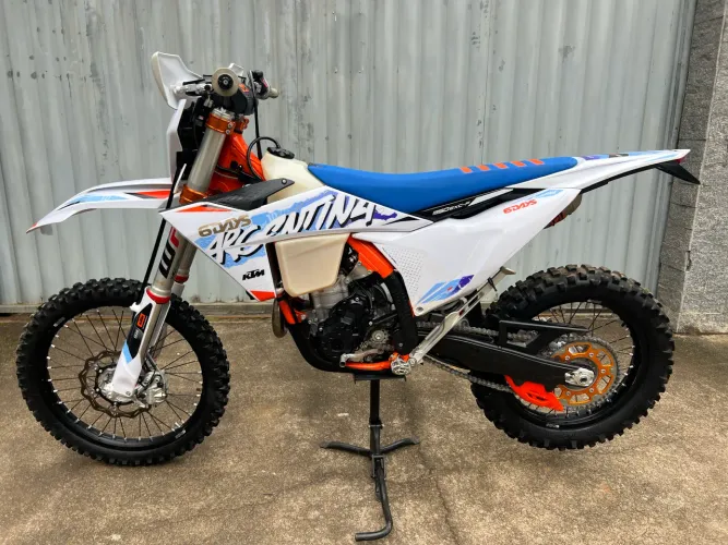 KTM 350 SixDays  apenas 17h (praticamente zero)