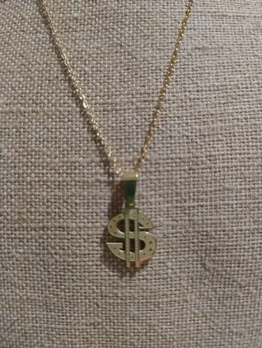 Colar de corrente com pingente de dólar
