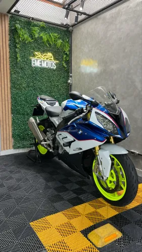 Bmw s1000 rr - 2016 - apenas 26 mil km