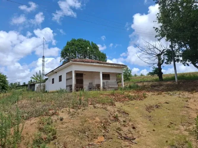 Excelente Sítio no Conde, 11,50 hectares, muita água, rio perene, 3 casas, energia trifási