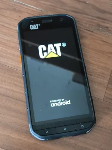 Celular Ideal para Crianças CAT S48c - Somente Wifi - Peças