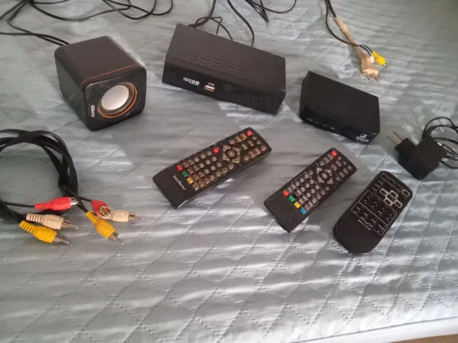 Receptor de TV  controles cx cabos