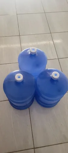 03. Galão de Água 20 L vazio