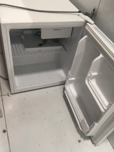 Vendo frigobar em ótimo estado 