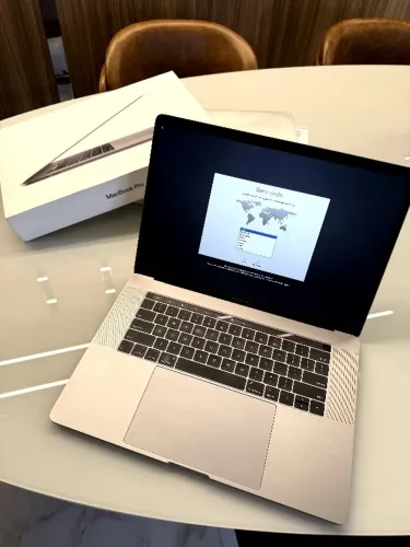 Apple MacBook Pro
