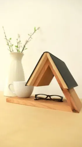 Organizador de Livros em Madeira pinus - Design Exclusivo
