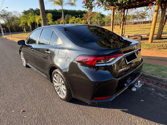 Corolla XEi 2022/2023 - Seminovo Impecável!