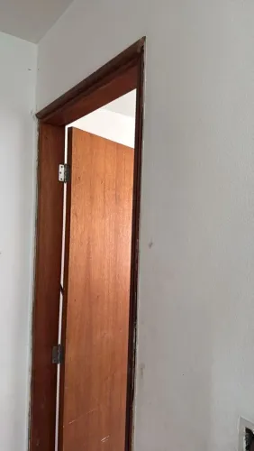 Trabalhamos instalação de portas e fabricação de móveis