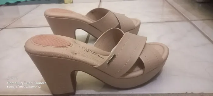 Sandália Feminina Modare Bege - Conforto e Estilo