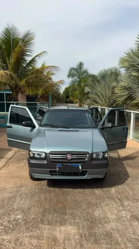 Fiat Uno Mille Grazie 1.0 Fire Flex 8V 4P 2013