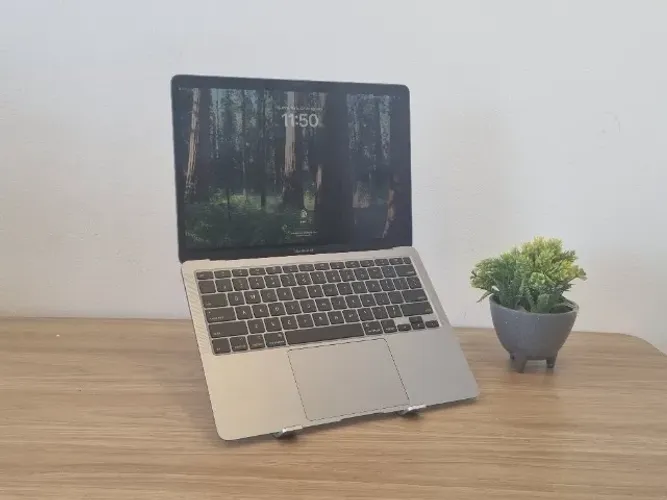 Apple MacBook Air 2020 | 8GB RAM | LPDDR4| 256GB SSD