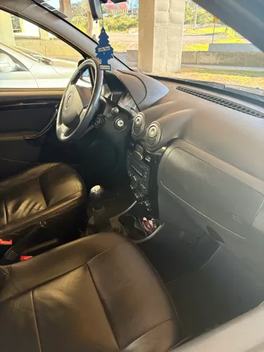 Renault Sandero Stepway Hi-flex 1.6 16V 5P 2012