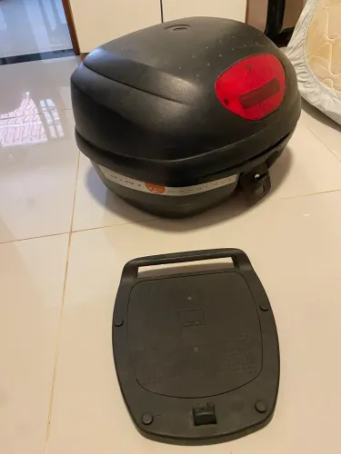 Baú givi completo