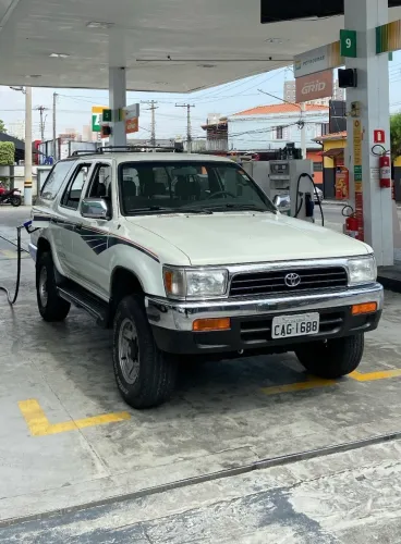 Toyota Hilux SW4 4X4 2.4 8V 1995