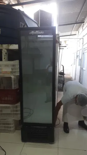 Freezer expositor