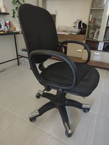 Cadeira de escritório giratória ergonômica