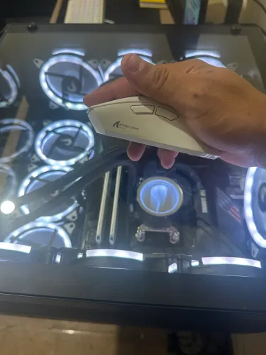 MOUSE ATACK SHARK R1 COM CAIXA