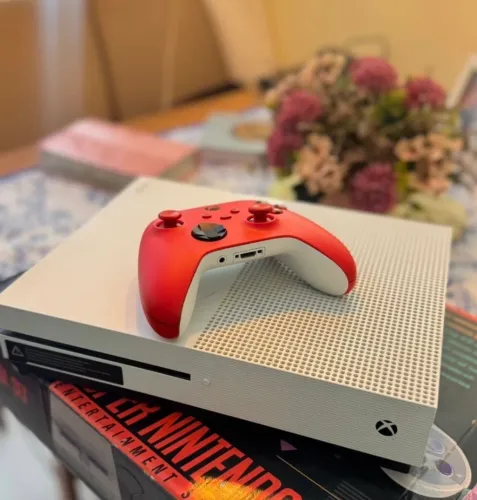 Vídeo game Xbox One S