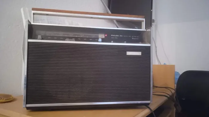 Rádio Antigo Philco Transglobo 9 Faixas Am Fm Ondas Curtas Vintage